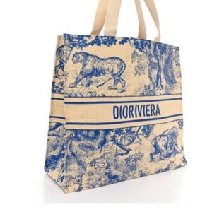 Beautiful NWT Christian Dior Tote